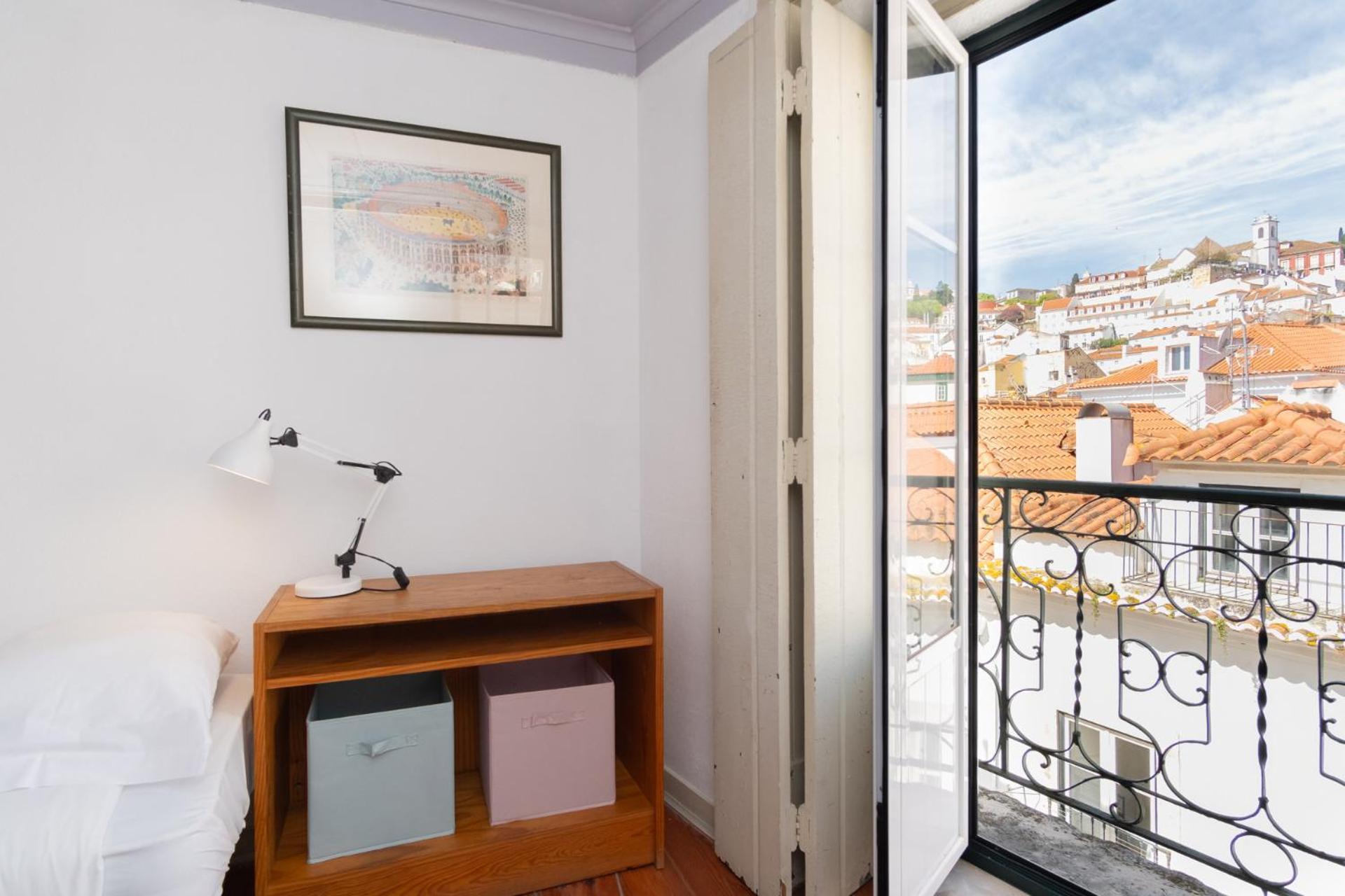 Ttl126 - Apartamento Em Alfama Lisbona Esterno foto
